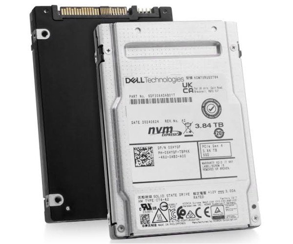 Kioxia CM7-R 3.84TB PCIe 5.0 U.2 NVMe Dell OEM SSD