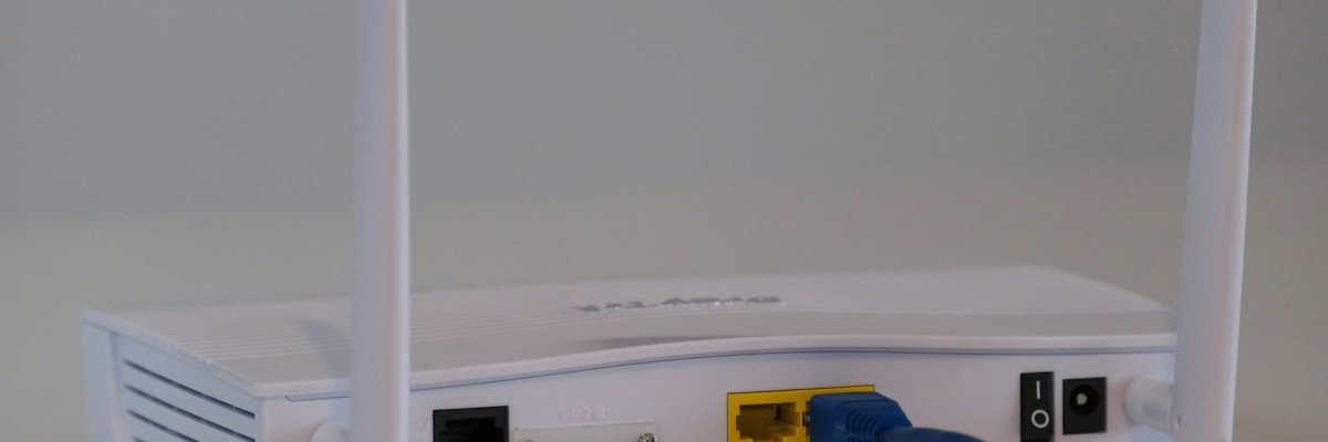 Solving Wi-Fi Dead Zones in Bangladeshi Offices with UniFi Access Points