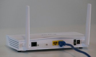 Solving Wi-Fi Dead Zones in Bangladeshi Offices with UniFi Access Points